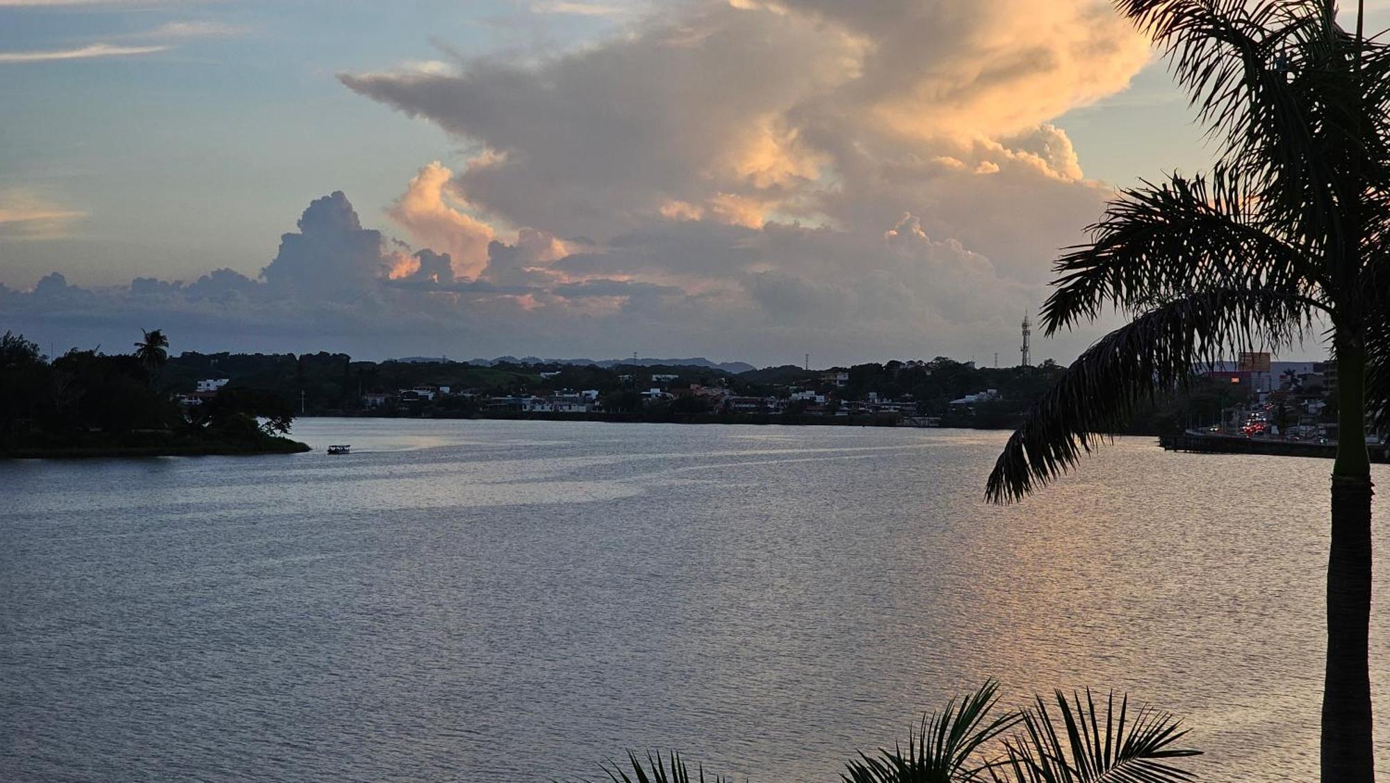 图斯潘海滨贝斯特韦斯特酒店 Tuxpan  外观 照片